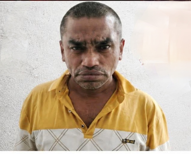 বোয়ালখালীতে ৬০ লিটার চোলাই মদসহ কারবারি আটক