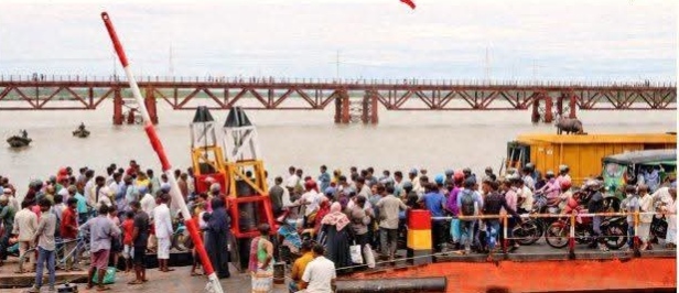 কালুরঘাট ফেরিঘাটের তিন বছরের জন্য পেলে টেন্ডারে প্রথম আমানত শাহ্ এন্টারপ্রাইজ
